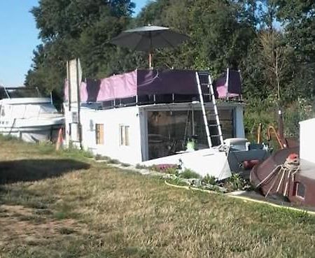 Bateau Houseboat Camille Hotel Donchery ภายนอก รูปภาพ