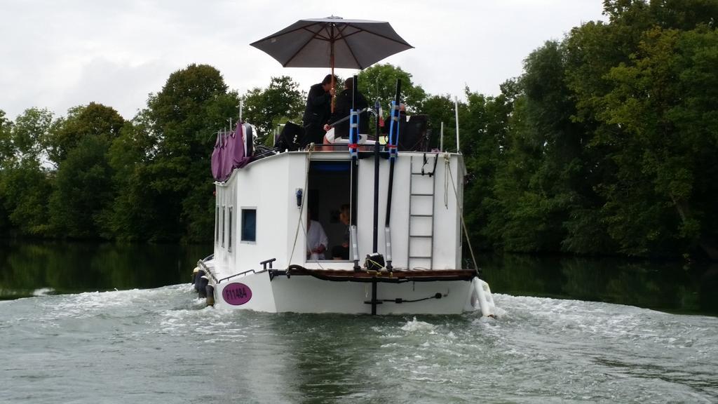 Bateau Houseboat Camille Hotel Donchery ภายนอก รูปภาพ